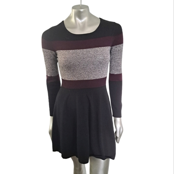 🪻BOGO🪻 Sweater Dress - Black, Gray & Wine‎ - Size Medium - Picture 4 of 12